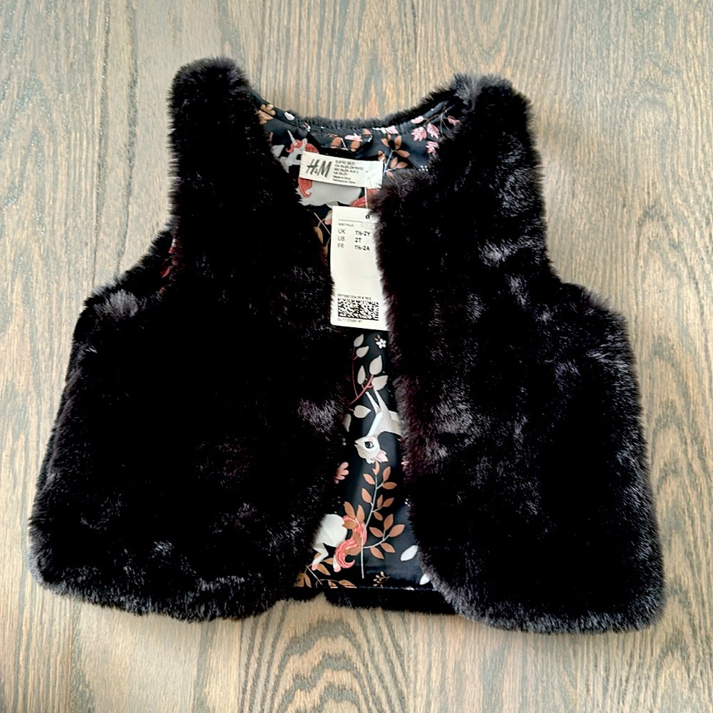 H&M toddler fur vest new with tag